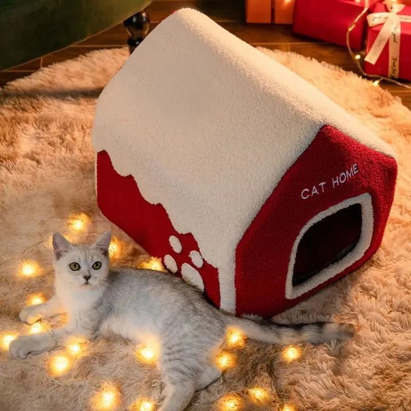 Christmas Winter Cat Villa